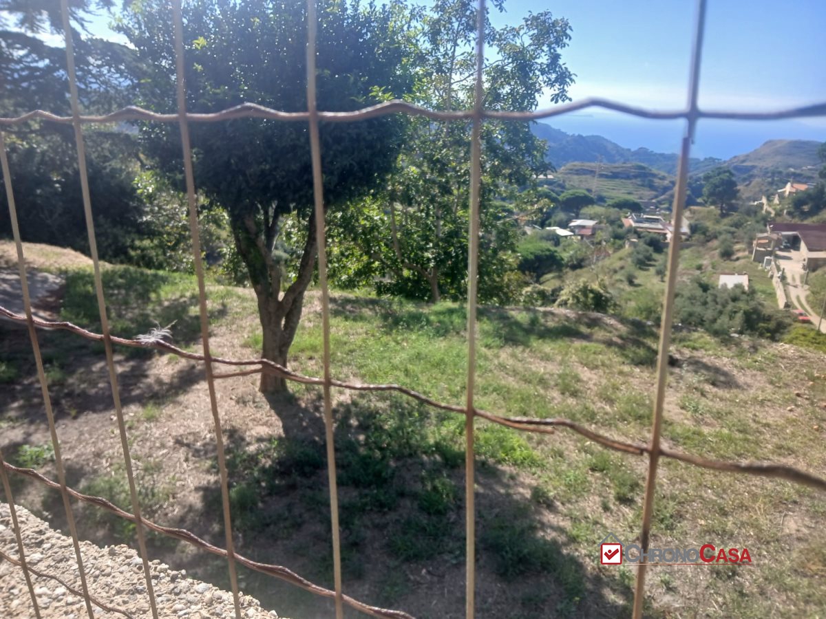 Immagine 5 di Terreno edificabile in vendita  a Messina