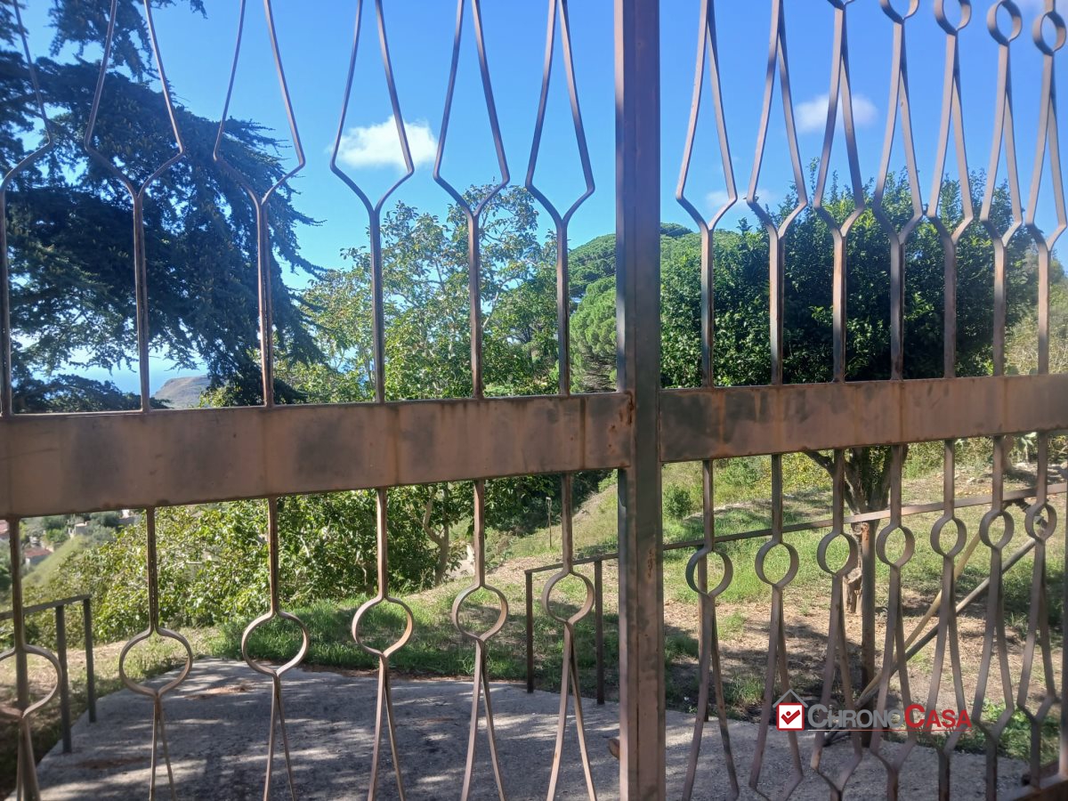 Immagine 4 di Terreno edificabile in vendita  a Messina