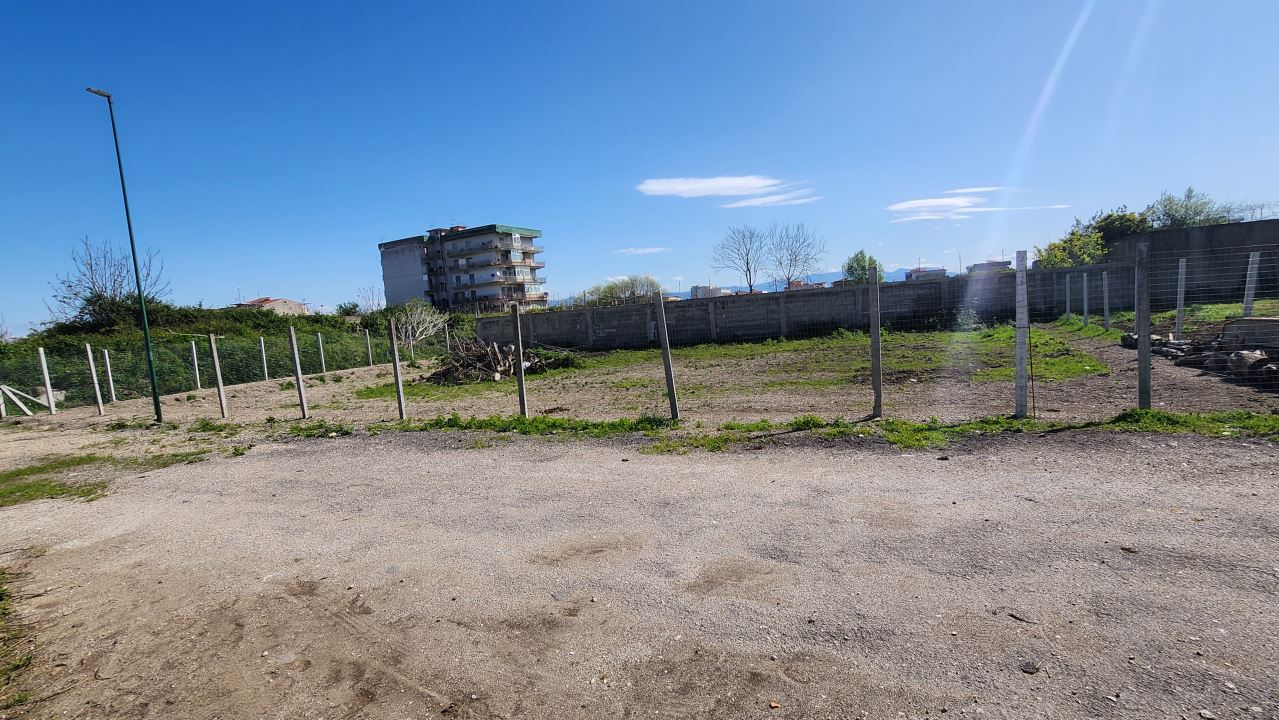 Immagine 1 di Terreno edificabile in vendita  a Casoria
