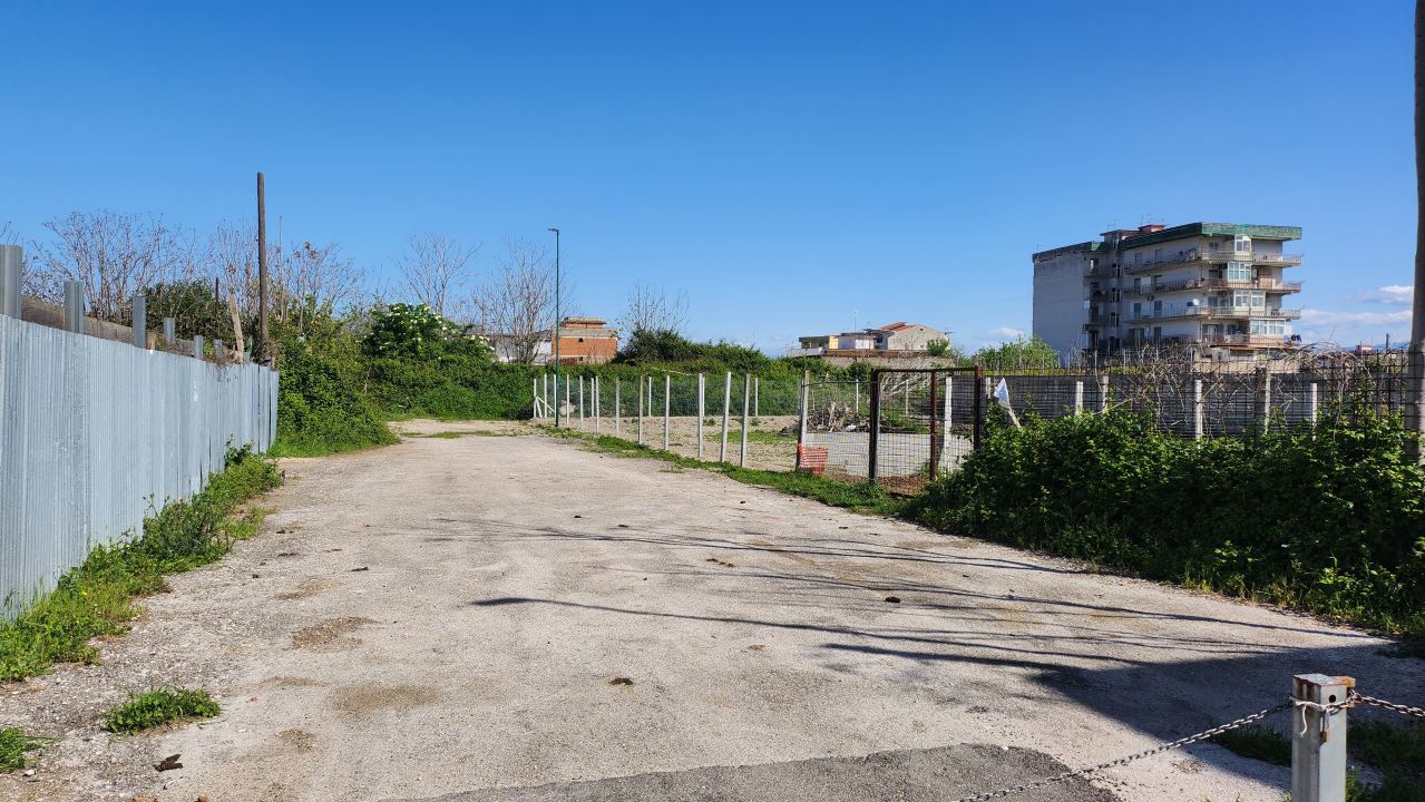 Immagine 3 di Terreno edificabile in vendita  a Casoria