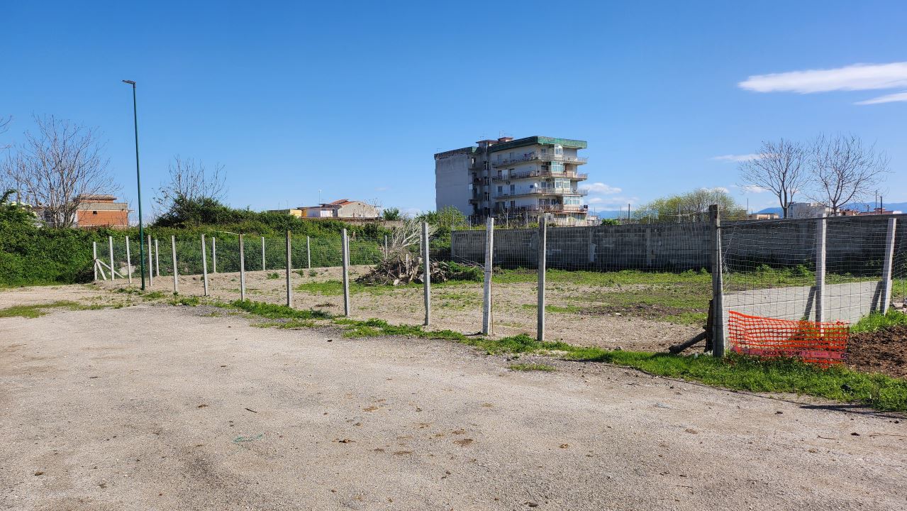 Immagine 7 di Terreno edificabile in vendita  a Casoria