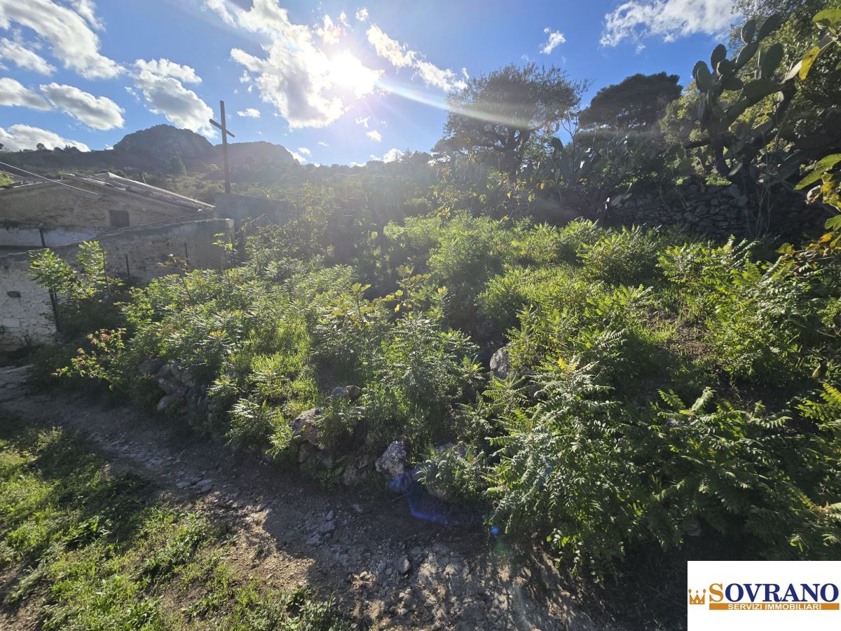 Immagine 3 di Terreno edificabile in vendita  a Monreale