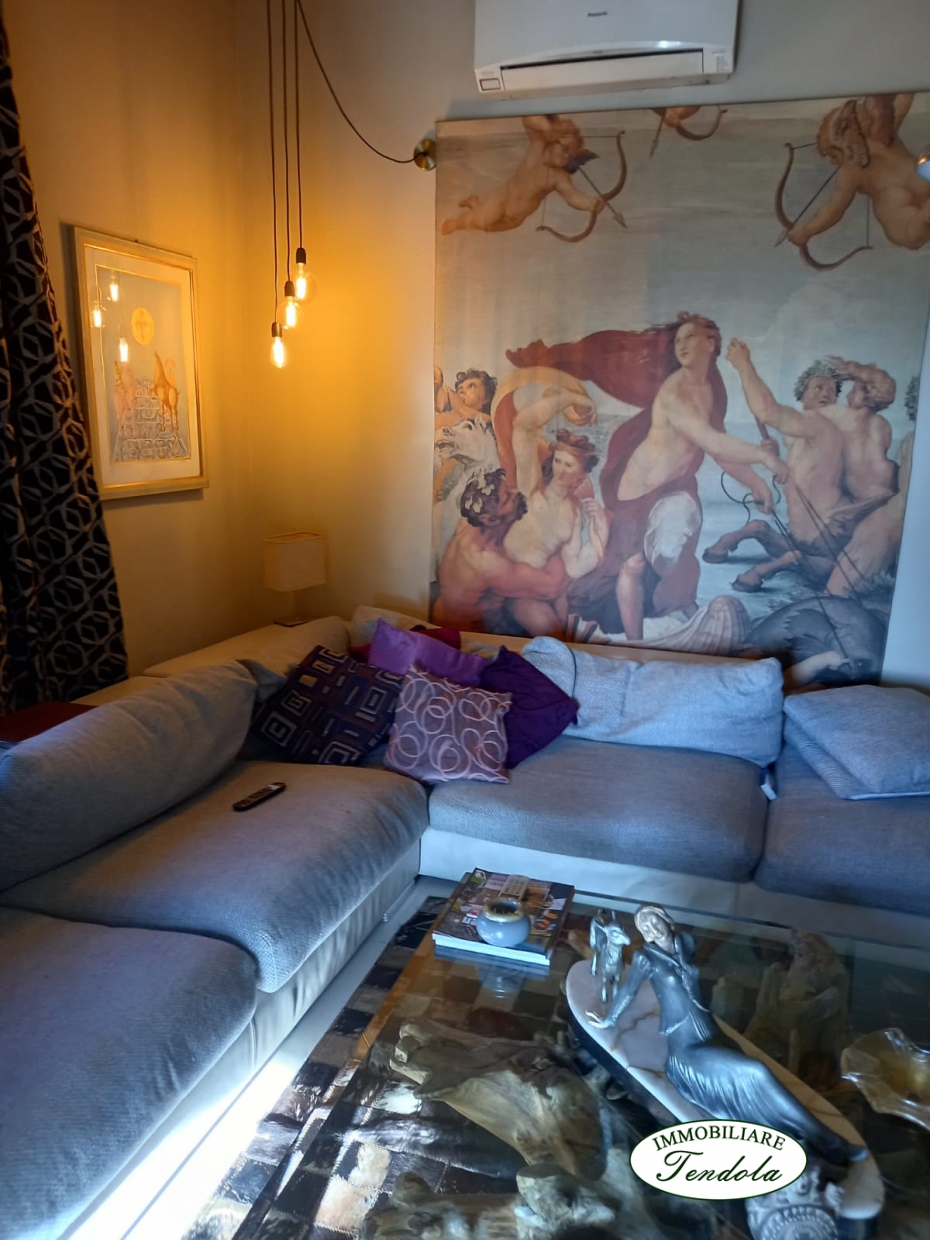 Immagine 7 di Villa in vendita  a Sarzana