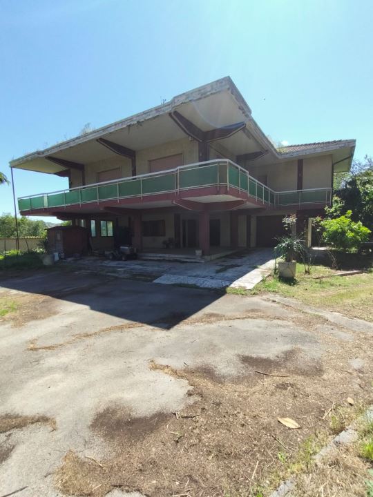 Immagine 5 di Villa in vendita  a San Giovanni Teatino