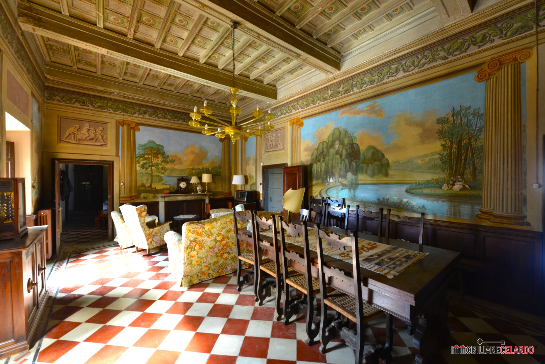 Immagine 2 di Villa in vendita  a Castellina In Chianti