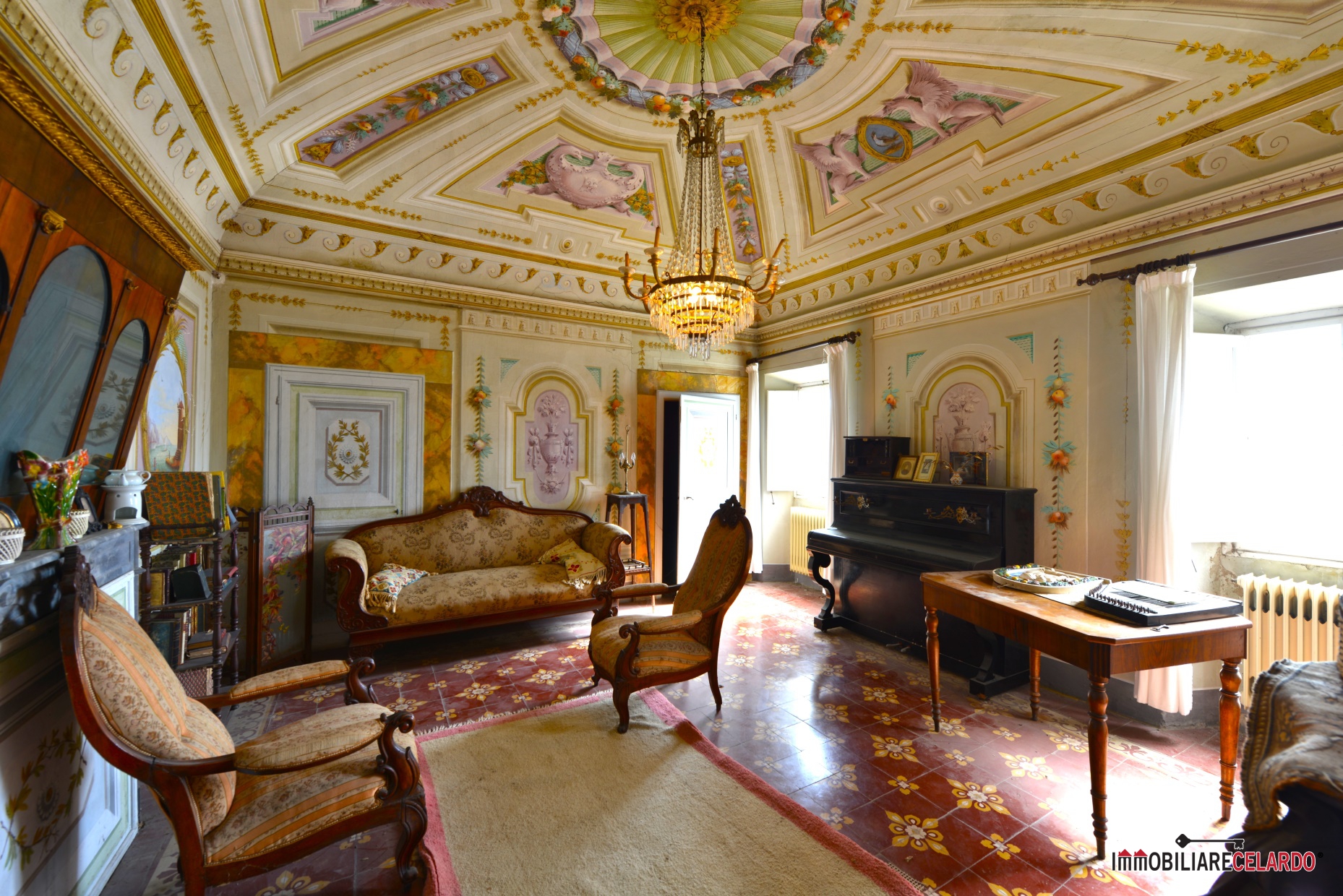 Immagine 1 di Villa in vendita  a Castellina In Chianti