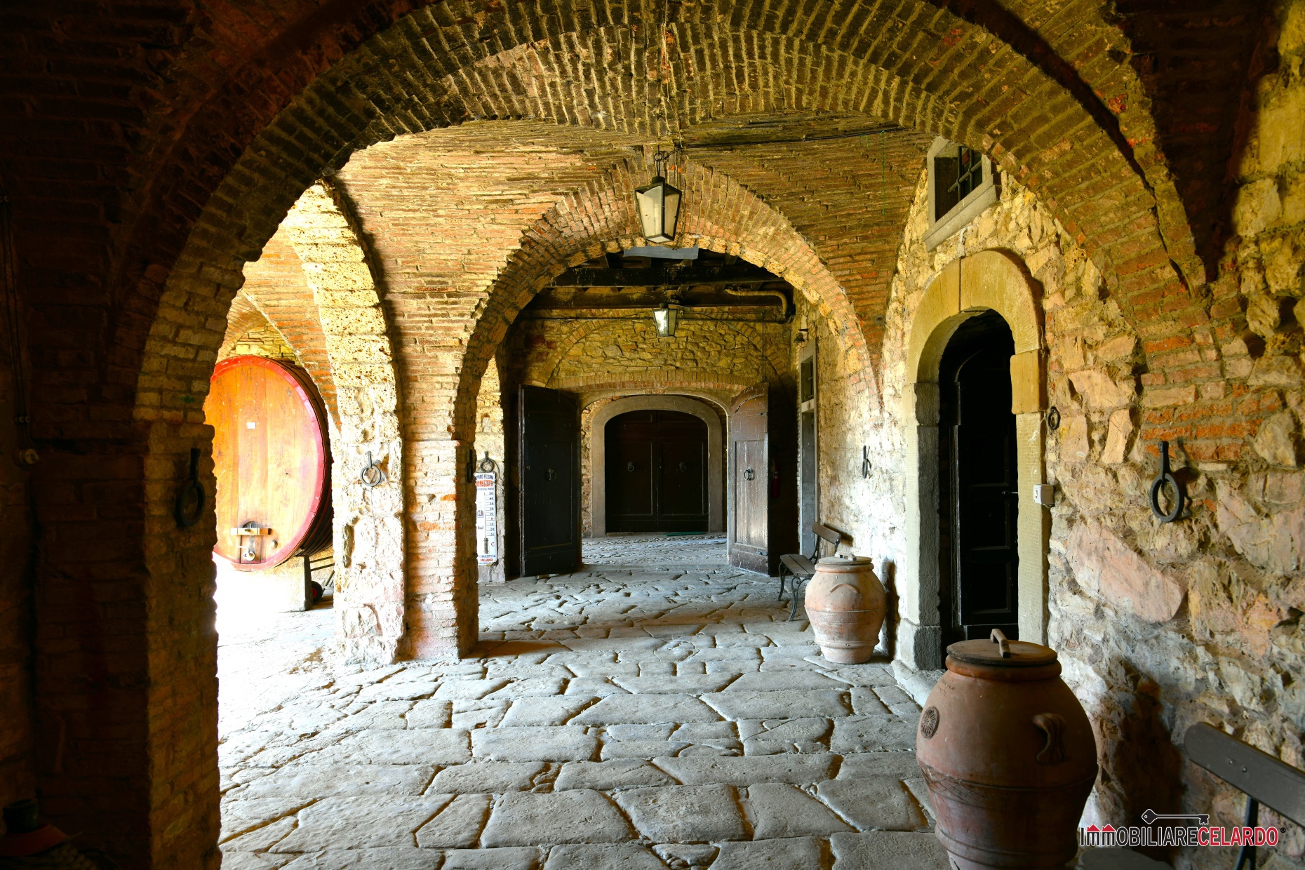 Immagine 6 di Villa in vendita  a Castellina In Chianti