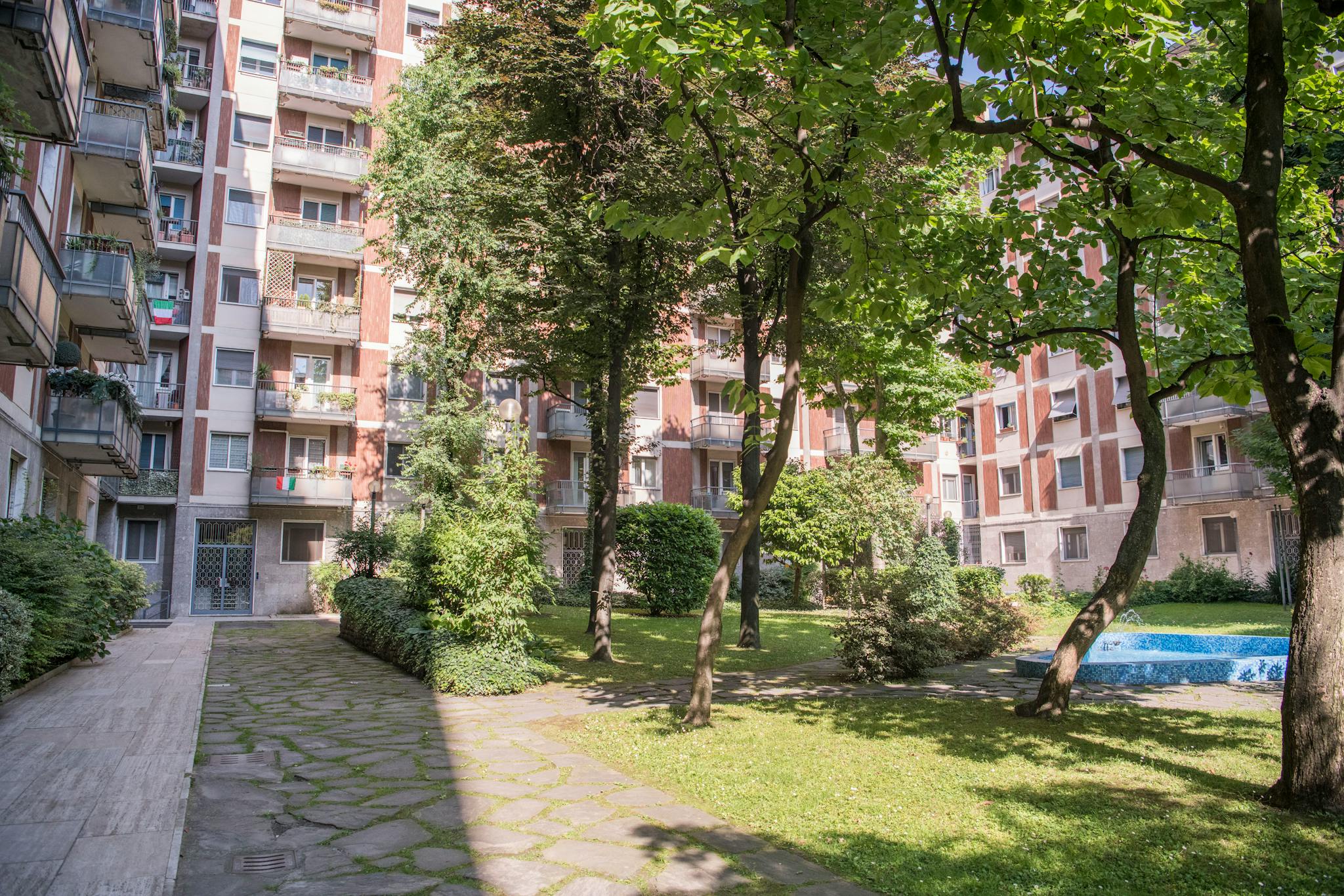 Immagine 3 di Camera in affitto  in Viale Campania a Milano