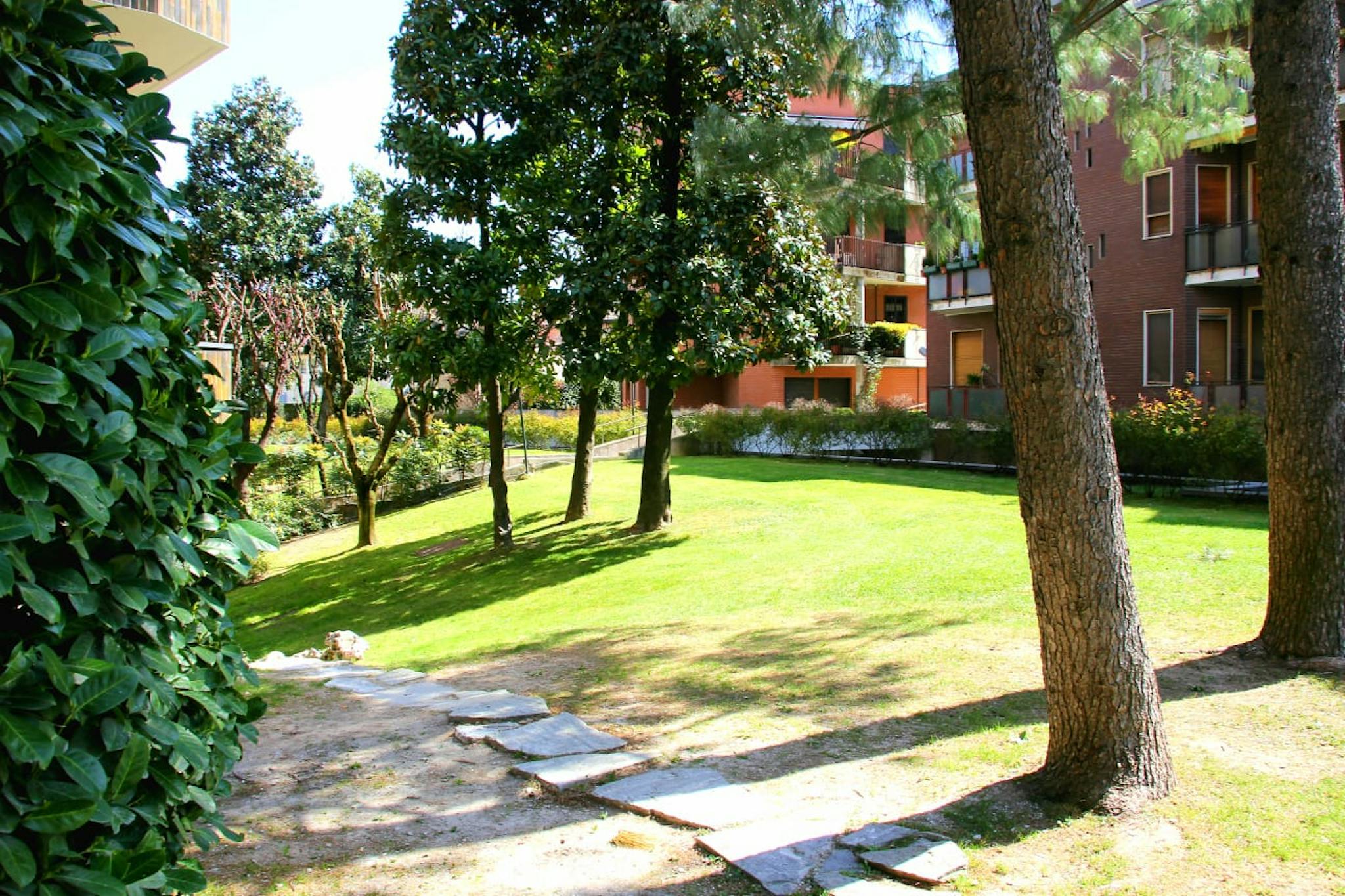 Immagine 3 di Camera in affitto  in Via dell'Assunta a Milano