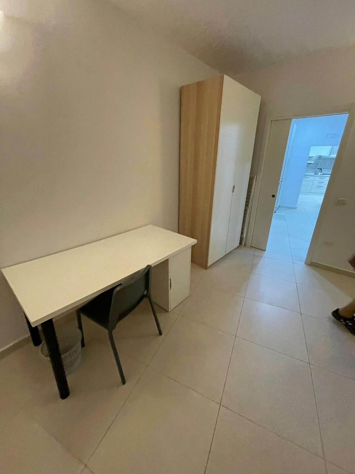 Immagine 2 di Camera in affitto  in Via Luigi Settembrini a Napoli