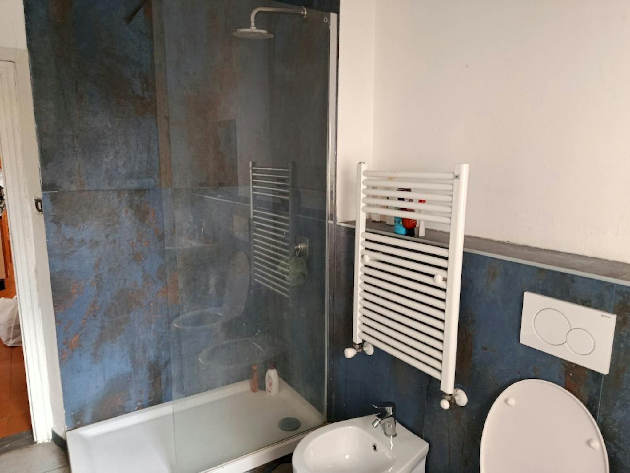 Immagine 9 di Camera in affitto  in Viale dei Mille a Firenze