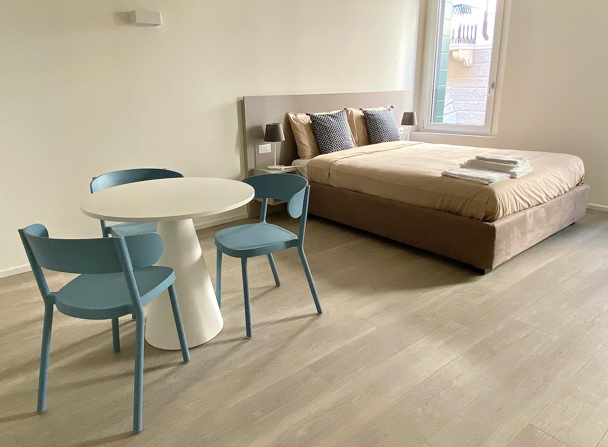 Immagine 7 di Casa indipendente in affitto  in Via del Santo a Padova