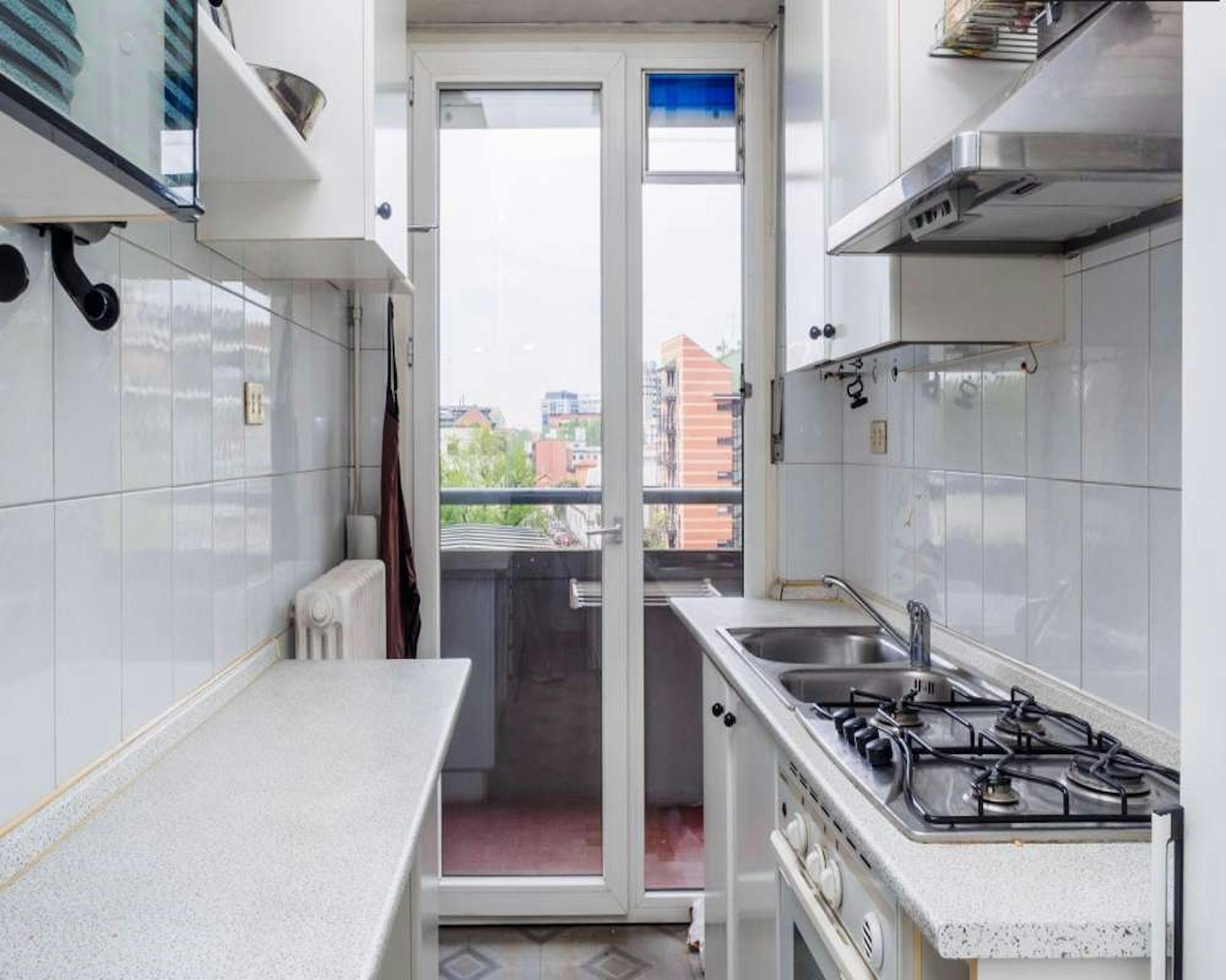 Immagine 8 di Camera in affitto  in Via Luca Ghini a Milano