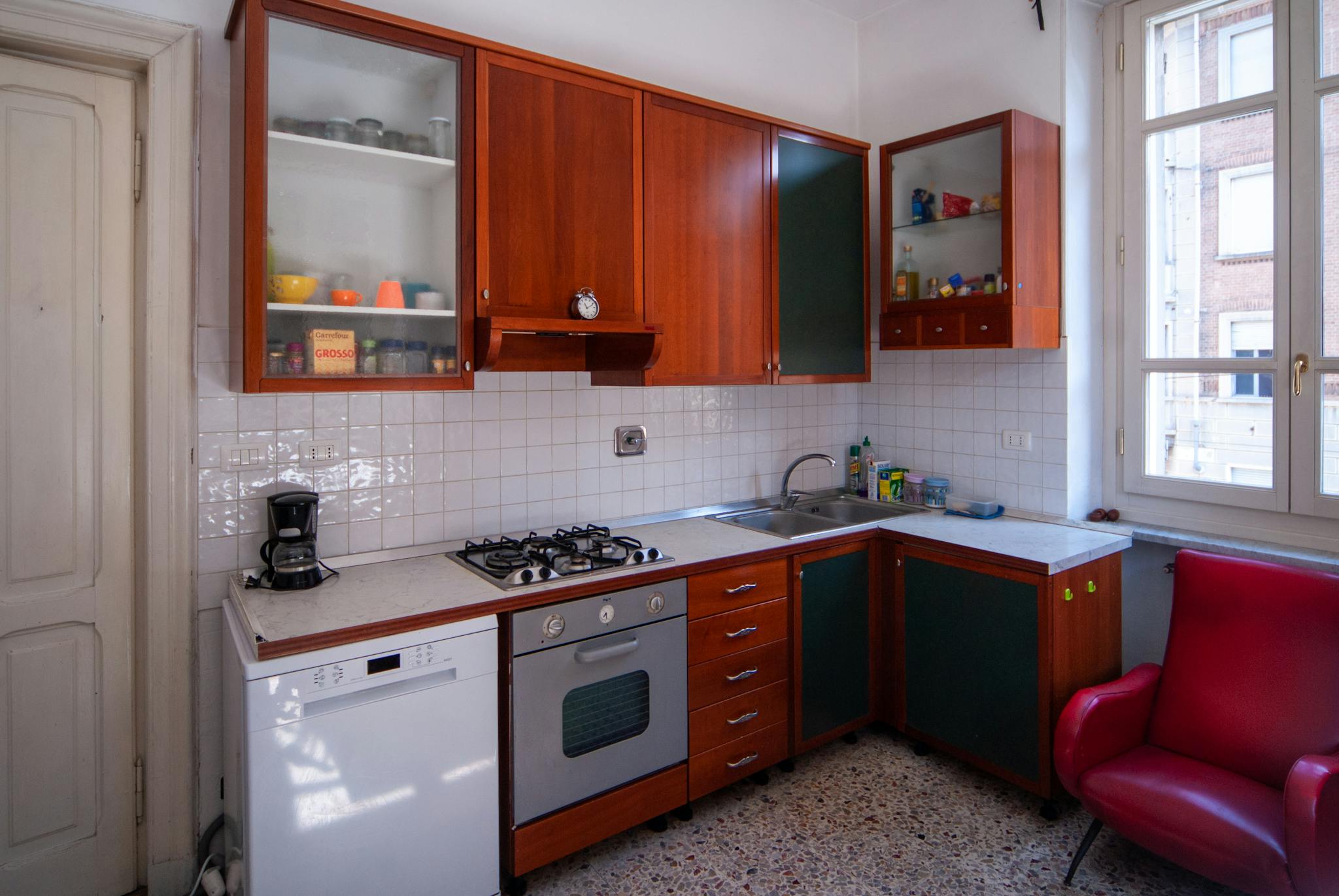 Immagine 5 di Camera in affitto  in Via Salvatore Farina a Torino