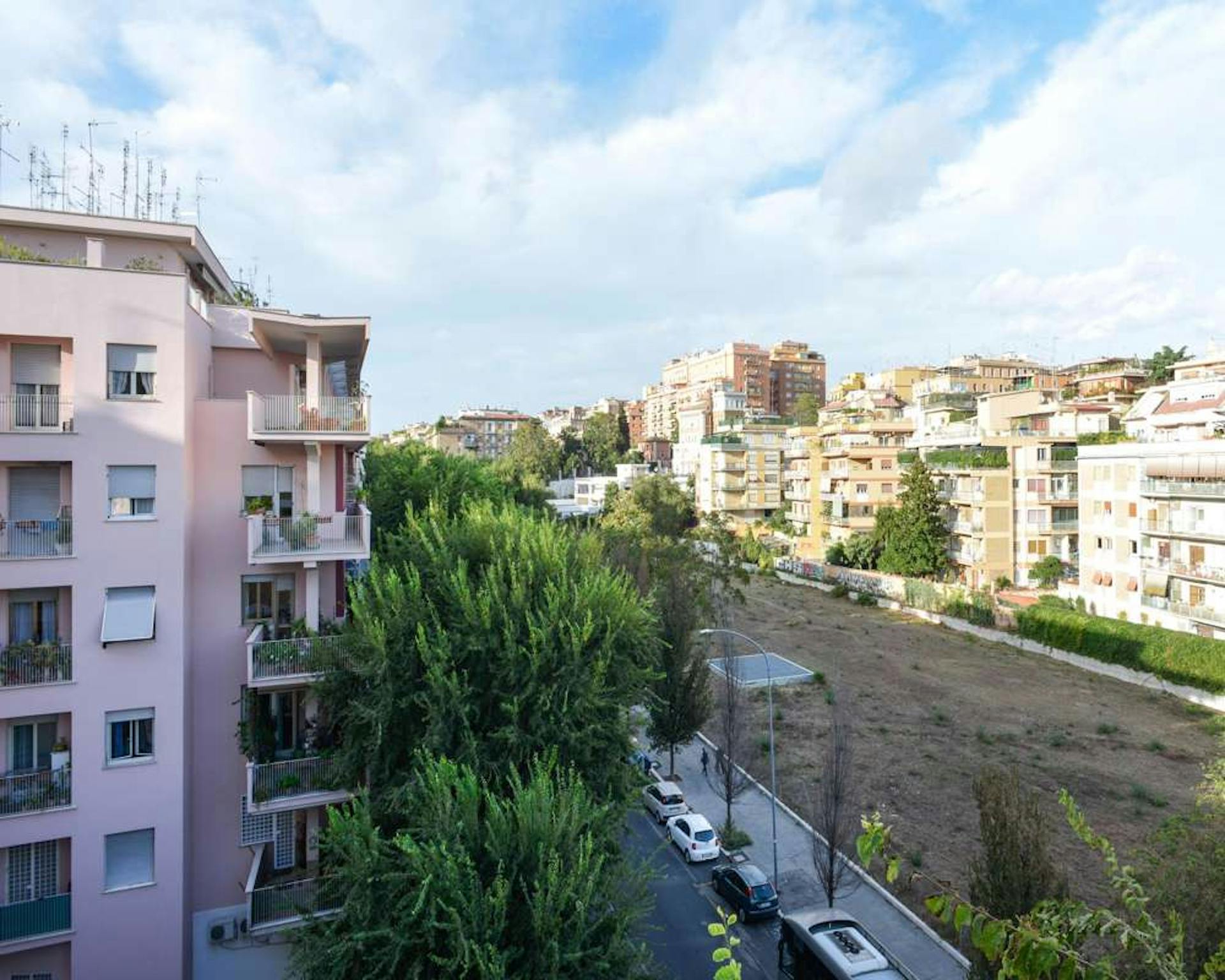 Immagine 6 di Camera in affitto  in Viale dei Quattro Venti a Roma
