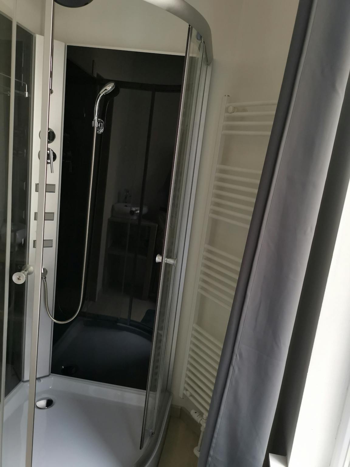 Immagine 9 di Casa indipendente in affitto  in Dambruggestraat a Antwerpen