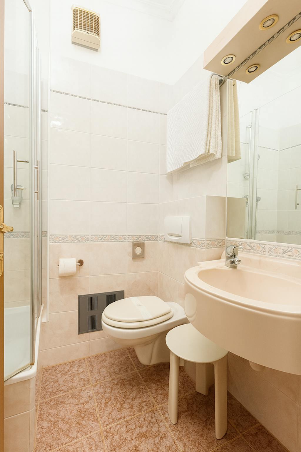 Immagine 3 di Camera in affitto  in Corso Felice Cavallotti a Novara