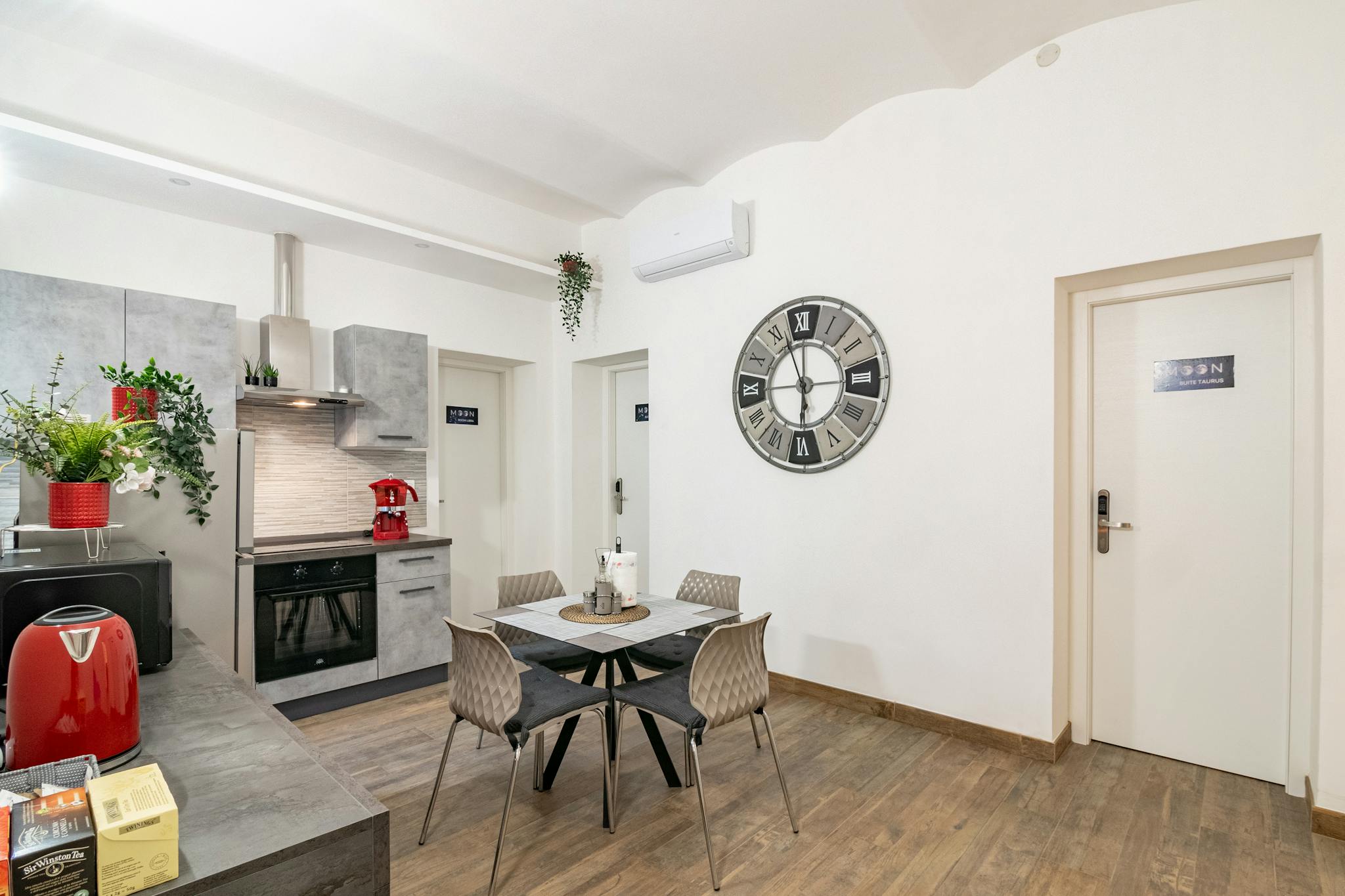 Immagine 10 di Camera in affitto  in Via del Ponte all'Asse a Firenze