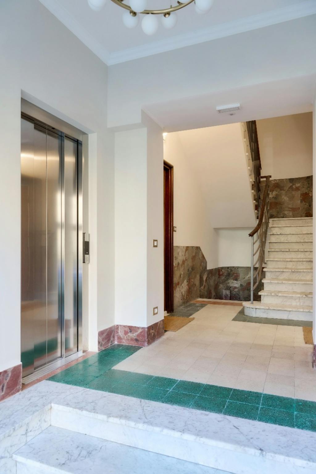 Immagine 10 di Appartamento in affitto  in Via Giulia di Gallese a Roma