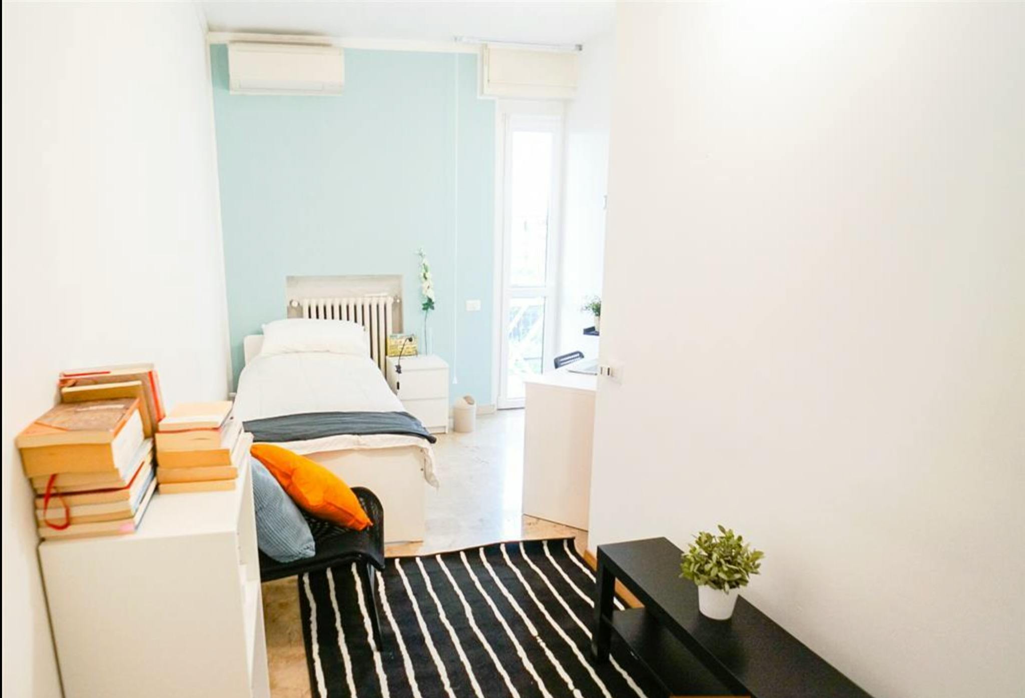 Immagine 7 di Camera in affitto  in Via Federico Chopin a Milano