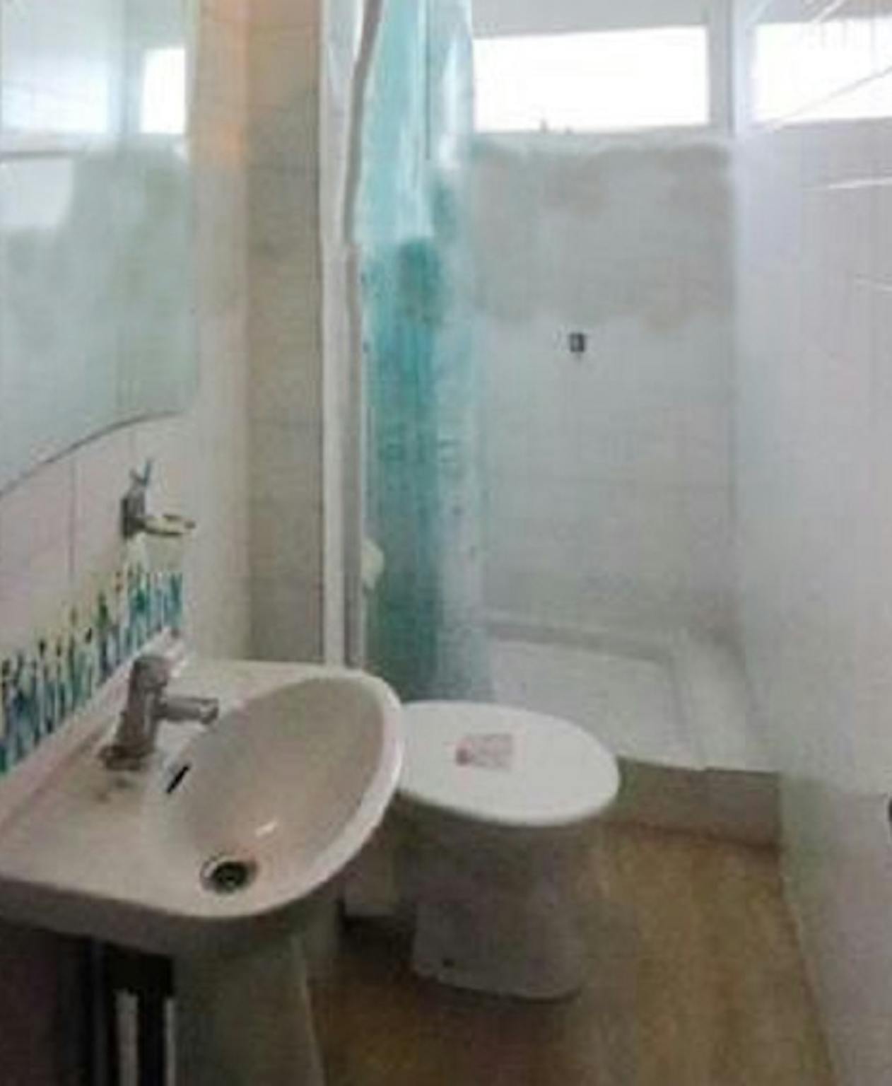 Immagine 5 di Camera in affitto  in Rúa Xuncal a Perillo (Santa Locaia)