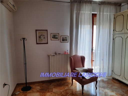 Immagine 28 di Appartamento in vendita  a Scandicci