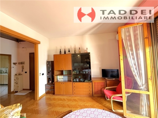 Immagine 3 di Appartamento in vendita  a Scandicci