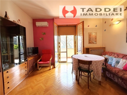 Immagine 8 di Appartamento in vendita  a Scandicci