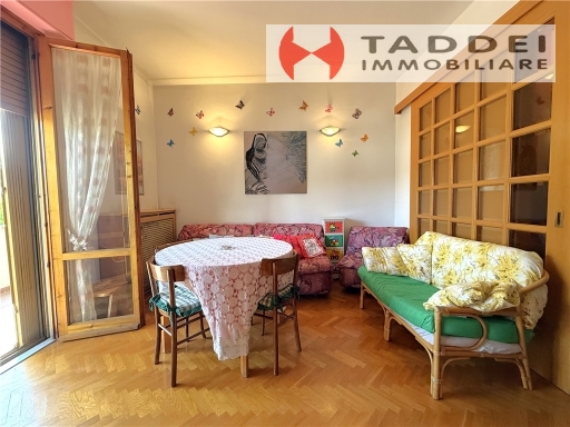 Immagine 10 di Appartamento in vendita  a Scandicci