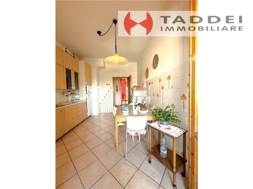 Immagine 19 di Appartamento in vendita  a Scandicci