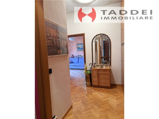 Immagine 37 di Appartamento in vendita  a Scandicci