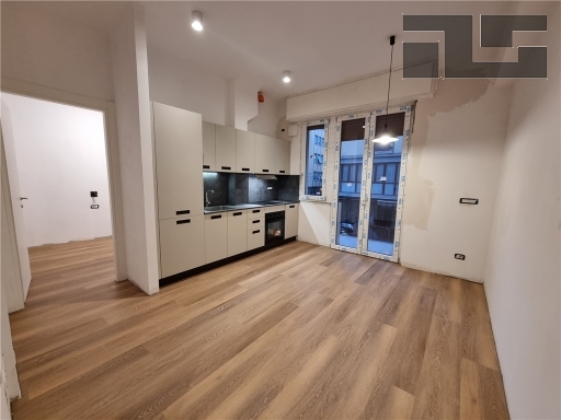 Immagine 6 di Appartamento in vendita  a Firenze