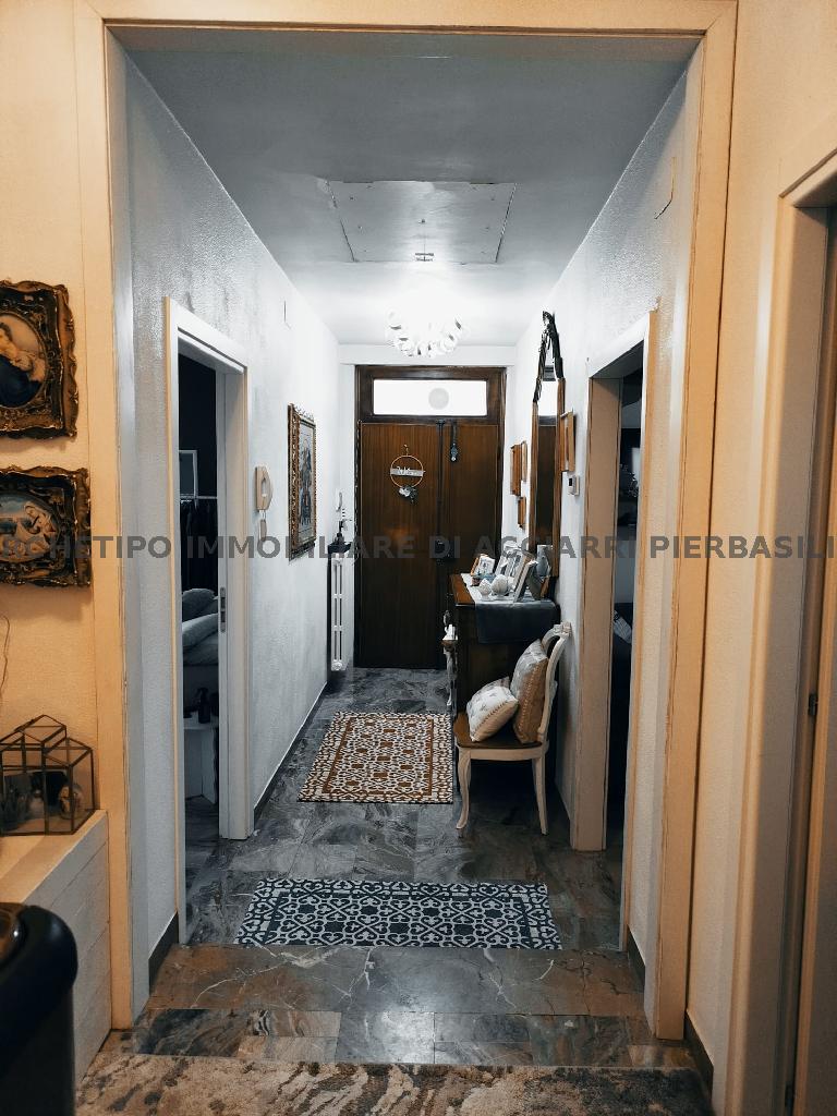 Immagine 8 di Appartamento in vendita  in CONTRADA SAN SILVESTRO a Cupra Marittima