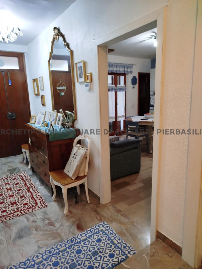 Immagine 12 di Appartamento in vendita  in CONTRADA SAN SILVESTRO a Cupra Marittima