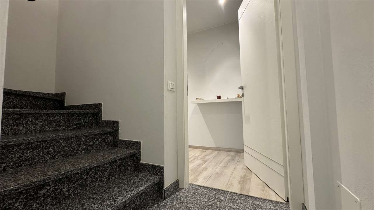 Foto annuncio 24