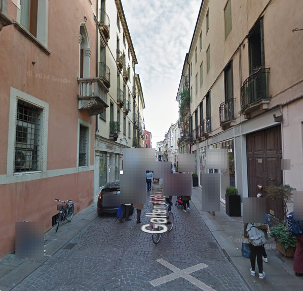 Immagine 5 di Appartamento in vendita  in Galleria del Pozzo Rosso a Vicenza