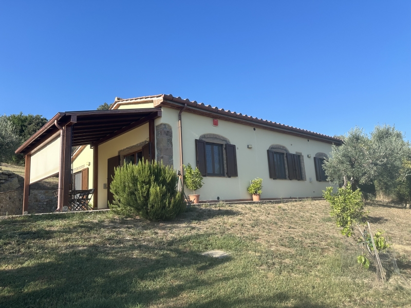 casa indipendente in vendita a Roccastrada in zona Montemassi