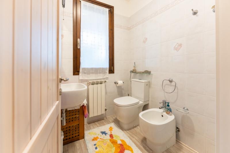 Immagine 30 di Villetta a schiera in vendita  a Comacchio