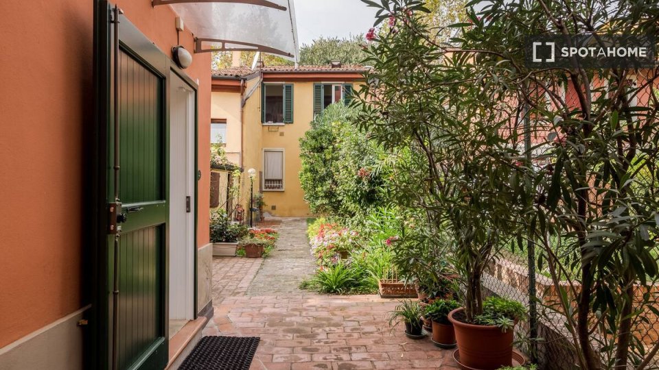 Immagine 10 di Appartamento in affitto  in Via Santa Caterina a Bologna