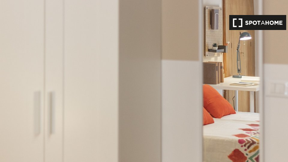 Immagine 7 di Camera condivisa in affitto  in Via Principi d'Acaja a Torino