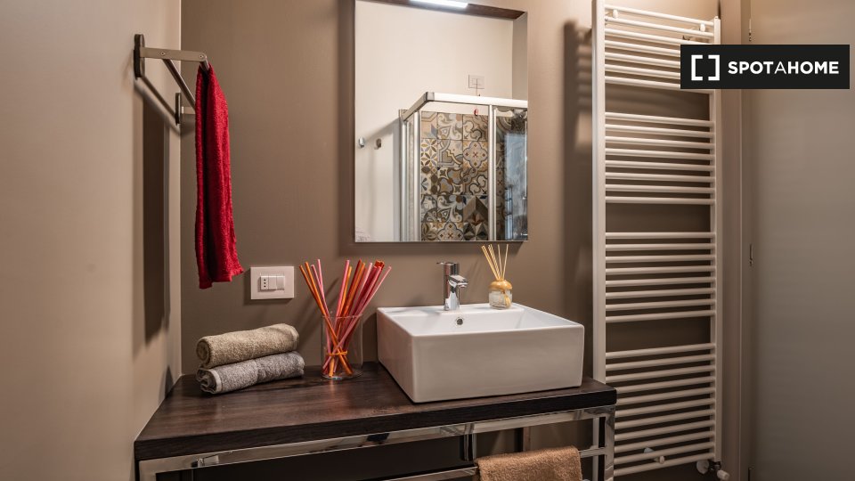 Immagine 6 di Camera condivisa in affitto  in Via Paganini a Rovereto