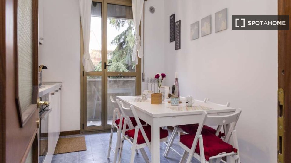 Immagine 13 di Camera condivisa in affitto  in Viale Giovanni Vicini a Bologna