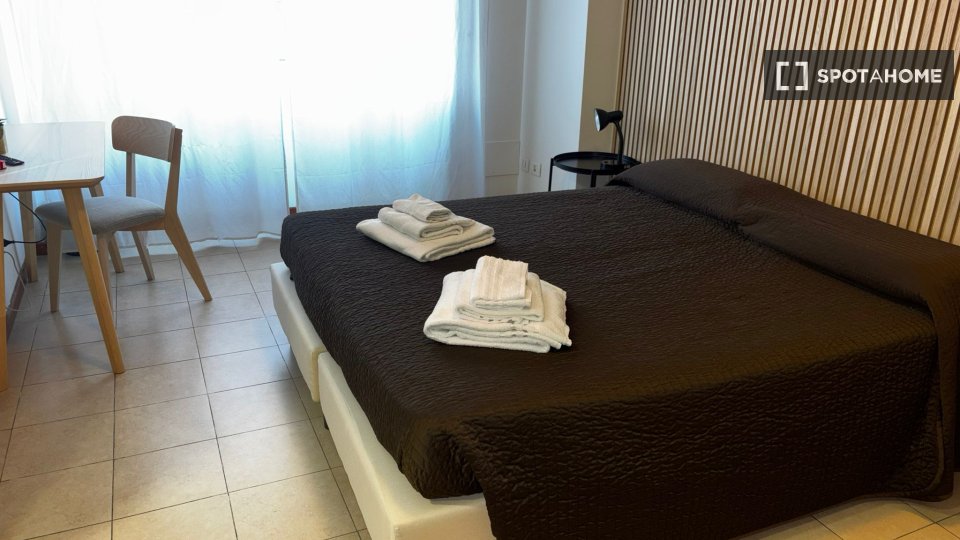 Immagine 4 di Ufficio in affitto  in Via Prenestina a Roma