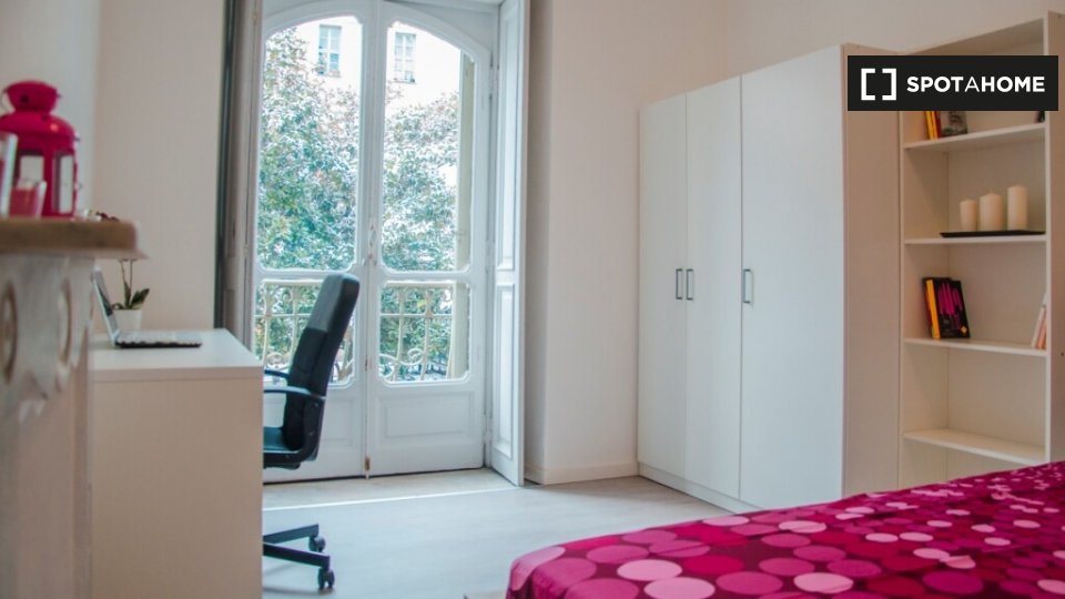 Immagine 4 di Camera condivisa in affitto  in Piazza Emanuele Filiberto a Torino