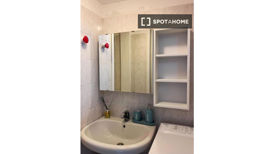 Immagine 13 di Ufficio in affitto  in Via Rubens a Milano