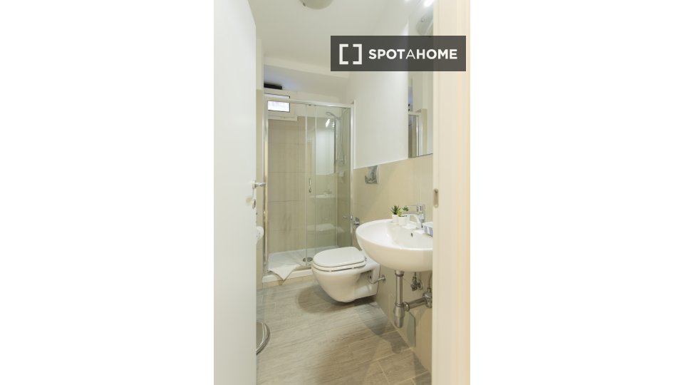 Immagine 7 di Ufficio in affitto  in Via della Lungarina a Roma