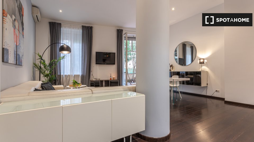 Immagine 15 di Appartamento in affitto  in Via Archimede a Roma