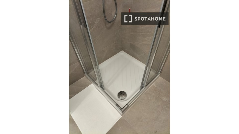 Immagine 19 di Camera condivisa in affitto  in Via Domenico Turazza a Padova