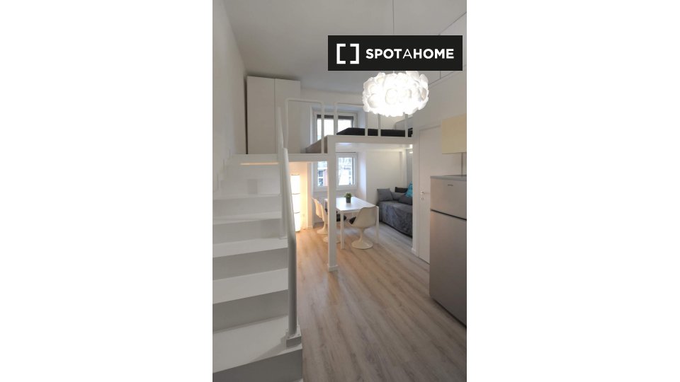 Immagine 7 di Ufficio in affitto  in Viale Certosa, 20151 Milano MI, Italy a Milano