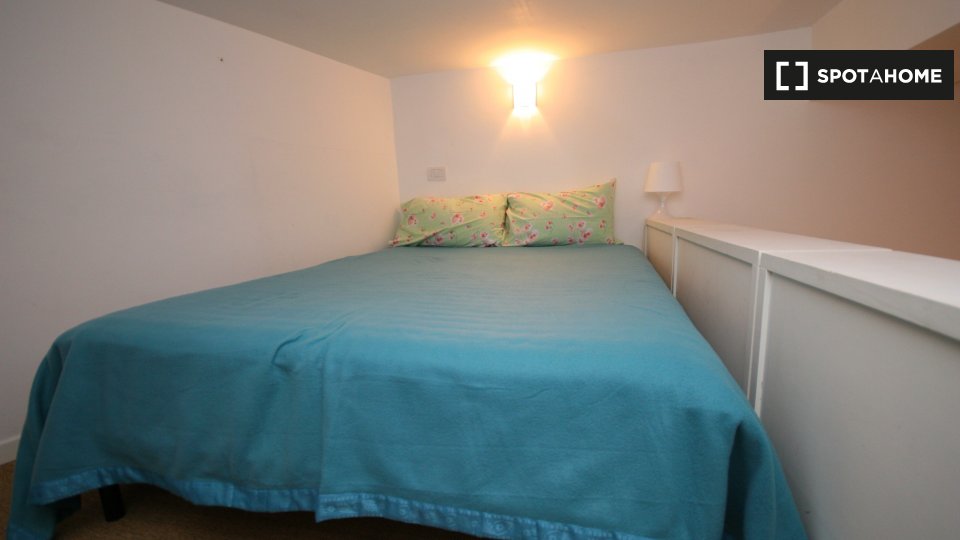 Immagine 13 di Ufficio in affitto  in Via Frangipane, 00184 Roma RM, Italy a Roma